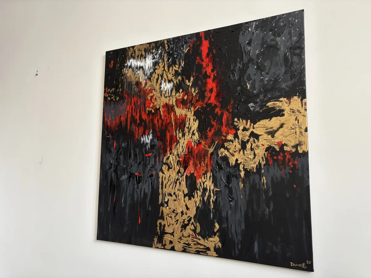 Bleeding Gold — obraz na zakázku, boční pohled zprava