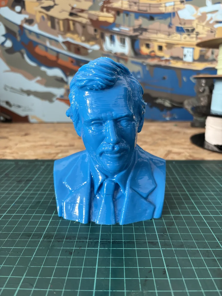 3D tištěná busta z PVB — detail tisku před pokovením